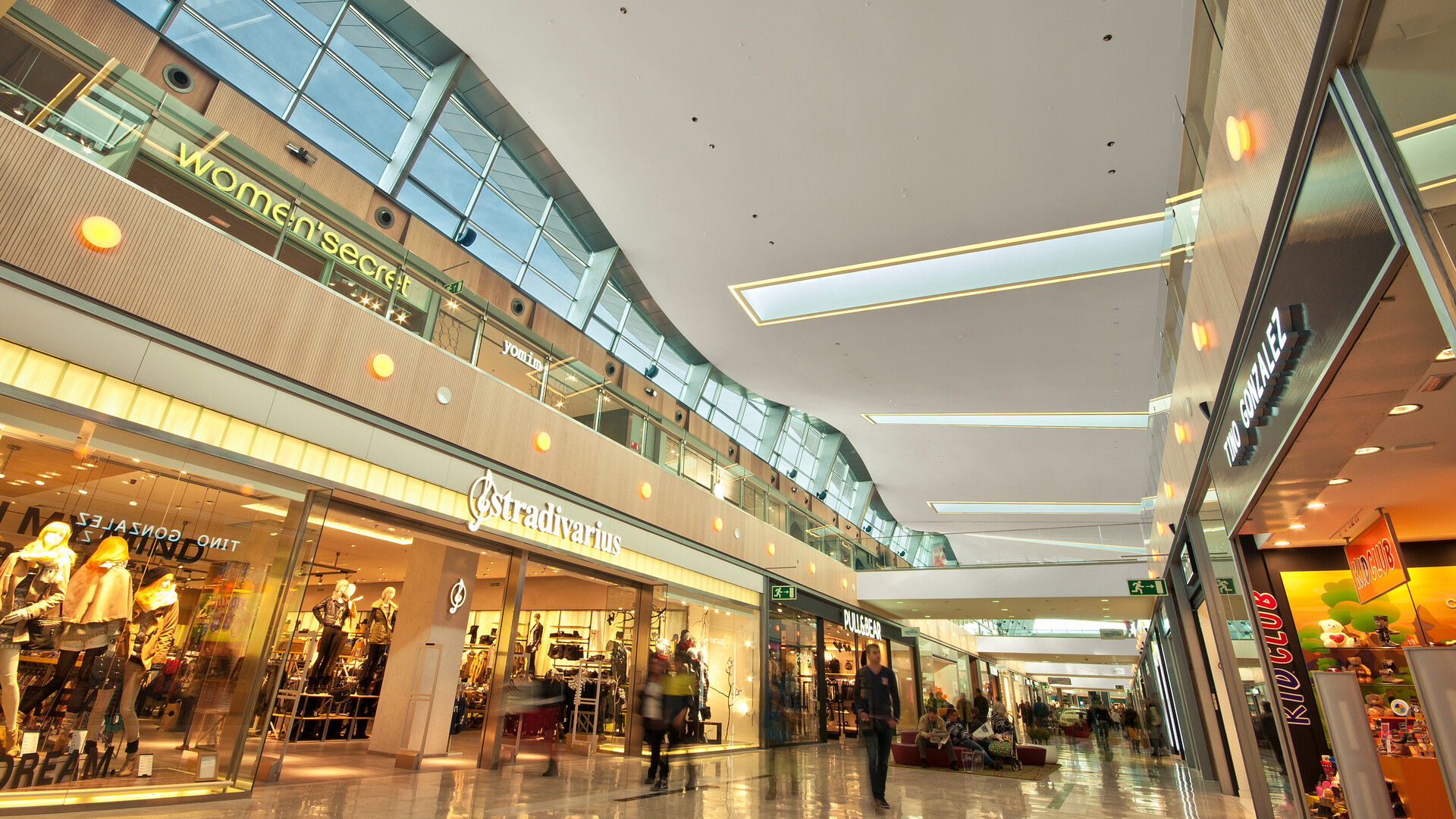 Puerto Venecia Shopping Centre